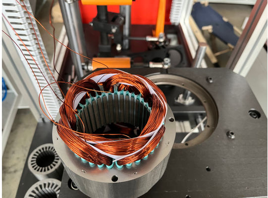 วิธีการผลิต AC มอเตอร์การล่อ Stator Coil การผูกพัน Lacing เครื่อง ผู้ผลิต